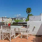 Charming Beachside Townhouse In San Pedro A Lovely Retreat Steps From The Shore