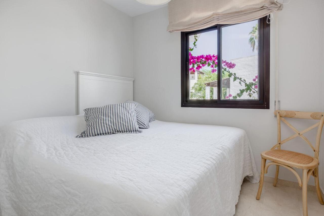 Charming Beachside Townhouse In San Pedro A Lovely Retreat Steps From The Shore *