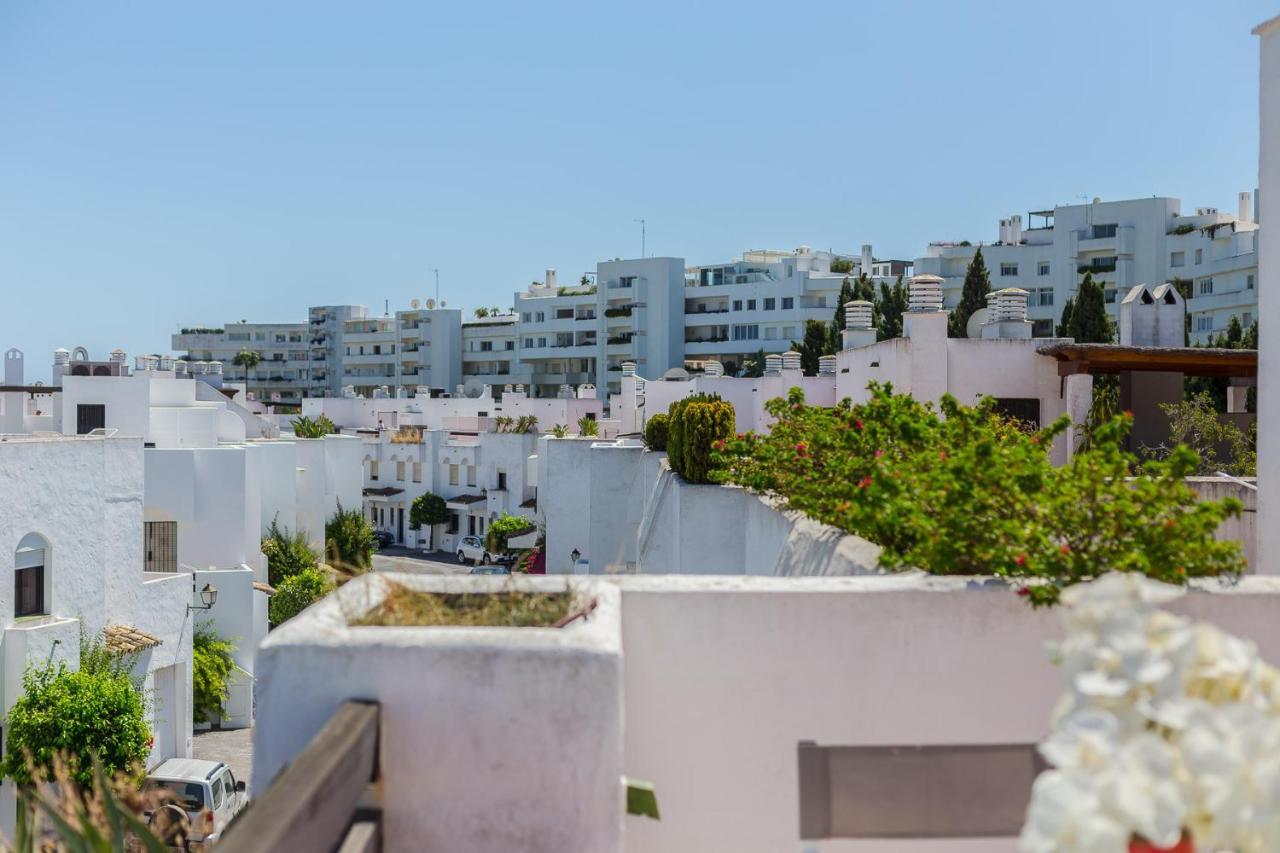 Charming Beachside Townhouse In San Pedro A Lovely Retreat Steps From The Shore Ferienhaus